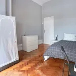 Rent a room in lisbon