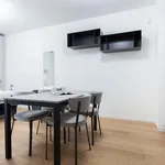 Rent 1 bedroom apartment of 30 m² in Milan