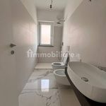 Affitto 3 camera appartamento di 85 m² in Pescara