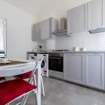 Rent 5 bedroom apartment in Turin