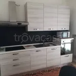 Affitto 3 camera appartamento di 115 m² in Taranto