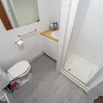 Rent 5 bedroom flat in West Midlands