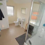 Rent 4 bedroom flat in West Midlands