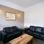 room in Caversham Road, Reading