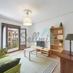 Alquilo 3 dormitorio apartamento de 82 m² en Oviedo