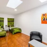 Rent 3 bedroom apartment in porto