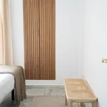 Alquilo 2 dormitorio apartamento de 753 m² en Málaga