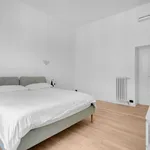 Rent 3 bedroom apartment of 150 m² in Milan