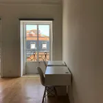 Rent 4 bedroom apartment in Porto