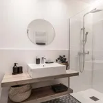 Alquilo 8 dormitorio apartamento de 134 m² en Madrid