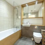 Rent 2 bedroom apartment of 77 m² in London