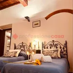 Rent 3 bedroom apartment of 89 m² in Florence