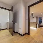 Rent 2 bedroom flat in Cambridge