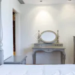 Rent 7 bedroom apartment of 308 m² in Valencia