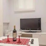 Rent 1 bedroom apartment of 29 m² in madrid