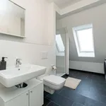 Rent a room of 194 m² in berlin