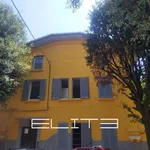 Affitto 4 camera appartamento di 158 m² in Ancona