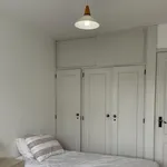 Rent 1 bedroom apartment in Porto