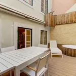 Rent 4 bedroom apartment of 75 m² in Lisbon