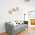 Rent 2 bedroom apartment of 75 m² in Almada