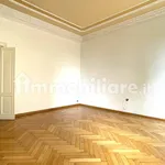 Rent 3 bedroom apartment of 116 m² in Genoa