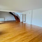 Appartement de 212 m² avec 6 chambre(s) en location à Paris 