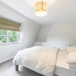 Rent 2 bedroom apartment of 81 m² in London