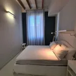 Rent 3 bedroom apartment of 85 m² in Milan