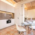 Rent 1 bedroom apartment of 28 m² in Barcelona