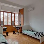 Rent a room in milan