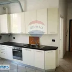 Affitto 3 camera appartamento di 85 m² in Bologna