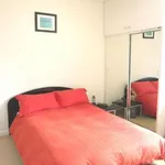 Rent 1 bedroom apartment in St Kilda East