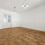 Pronajměte si 3 ložnic/e byt o rozloze 95 m² v Capital City of Prague