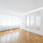 Rent 5 bedroom apartment of 142 m² in Prague