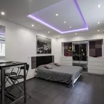 Appartement de 25 m² avec 1 chambre(s) en location à Paris