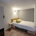 Appartement de 27 m² avec 4 chambre(s) en location à Palaiseau