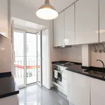 Rent 2 bedroom apartment of 70 m² in Lisbon