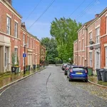 Rent 5 bedroom house in Preston