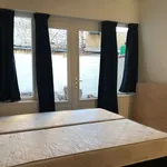 Huur 2 slaapkamer appartement van 80 m² in Den Haag