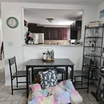 Rent 2 bedroom apartment in Long Beach