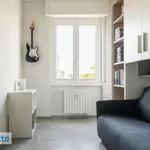 Rent 3 bedroom apartment of 70 m² in Milan