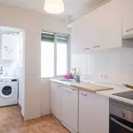 Rent a room of 120 m² in madrid