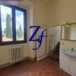 Rent 5 bedroom apartment of 250 m² in Calenzano