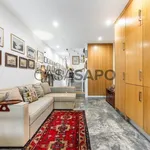 Rent 3 bedroom house of 150 m² in Porto