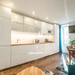 Rent 2 bedroom apartment of 500 m² in Paris