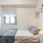 Rent a room of 80 m² in Valencia