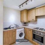 Rent 2 bedroom flat in West Midlands