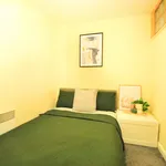 Rent 2 bedroom flat in Manchester