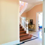 Rent 7 bedroom house of 400 m² in Lisboa