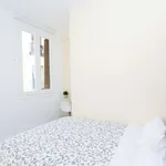 Rent a room of 140 m² in madrid